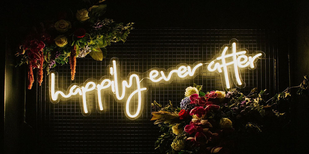 How Can An LED Neon Sign Be Utilized Differently In A Wedding?