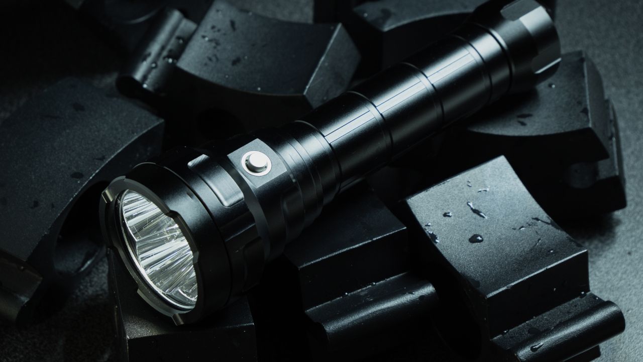 The Invention of Flashlights: A Historical Overview